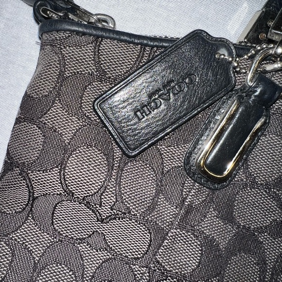 Coach Bag with Original Pattern - Picture 3 of 7